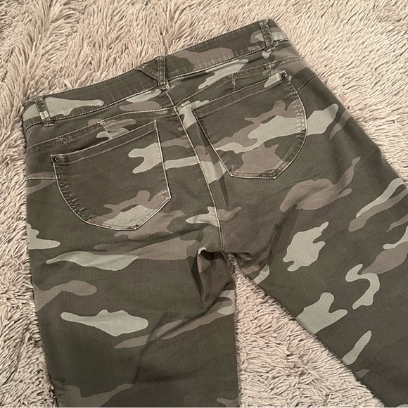 Democracy Ab Technology Camo Pants - Picture 6 of 8